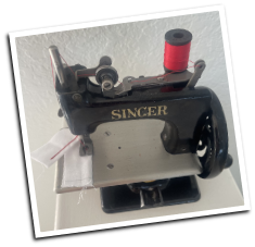 SINGER MINIATURE 20-10 SEWHANDY SEWING MACHINE CHILDS TOY